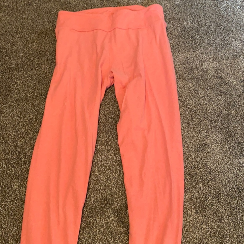 Hot pink lularoe leggings tall and curvy